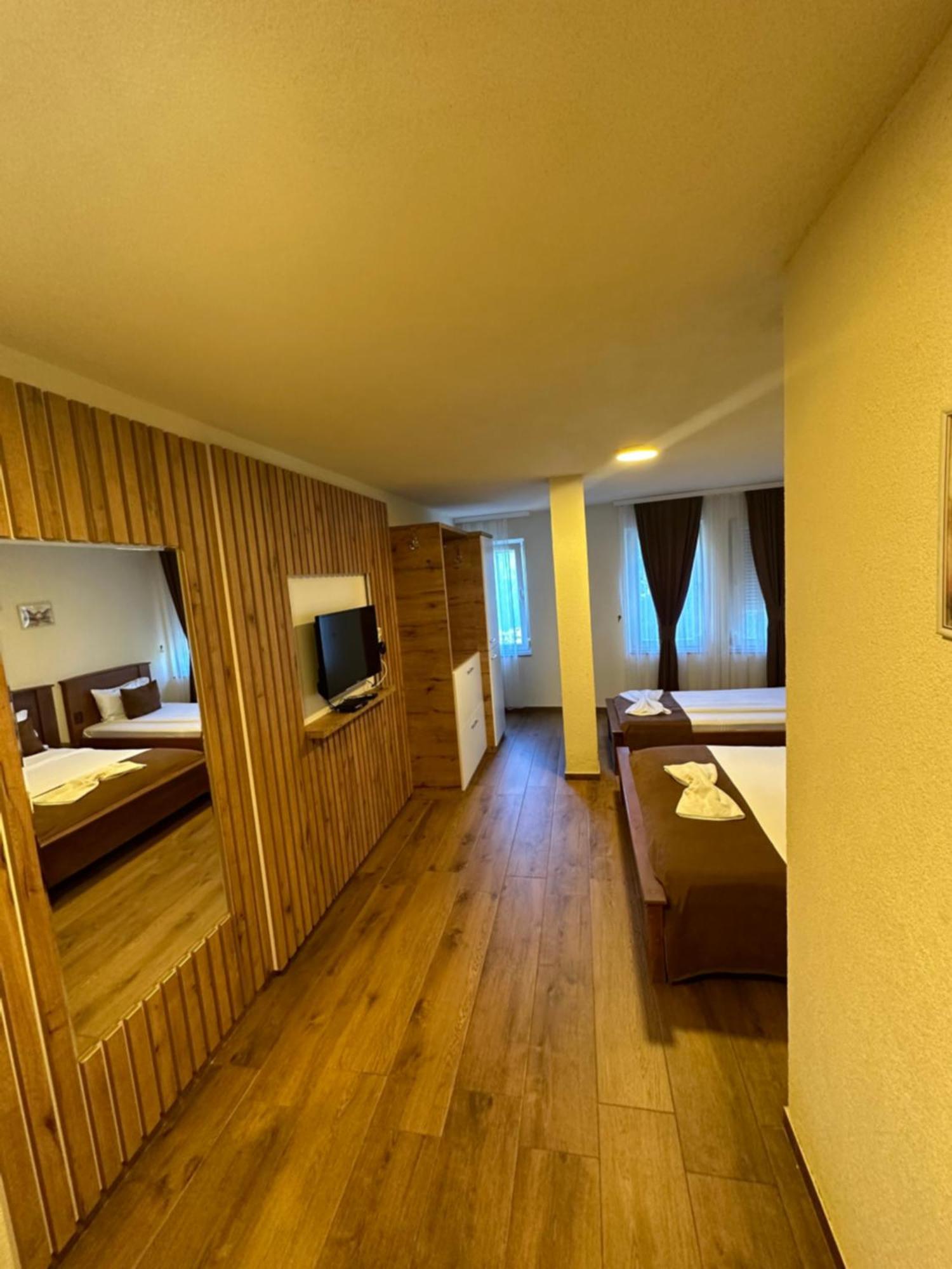 Hotel Panorama Rugove Peje Exterior photo